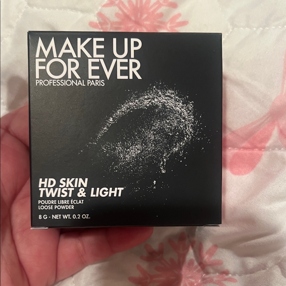 Makeup Forever HD Skin Twist & Light Loose Powder - Black Box with White Print